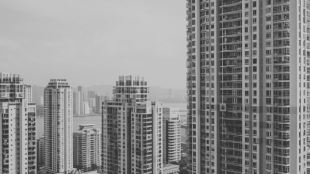 Divergência no STJ sobre a aplicação da Lei do Distrato em compras de terrenos não edificados.