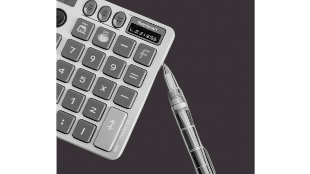 Legitimidade de associação genérica em ação coletiva envolvendo tributos e exigibilidade de contribuições ao PIS/Cofins: